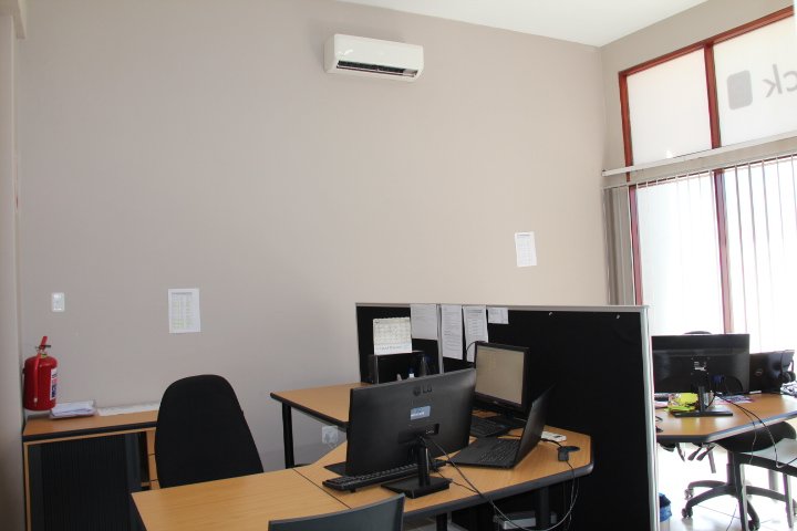 To Let Commercial Property for Rent in Dormehls Drift Western Cape